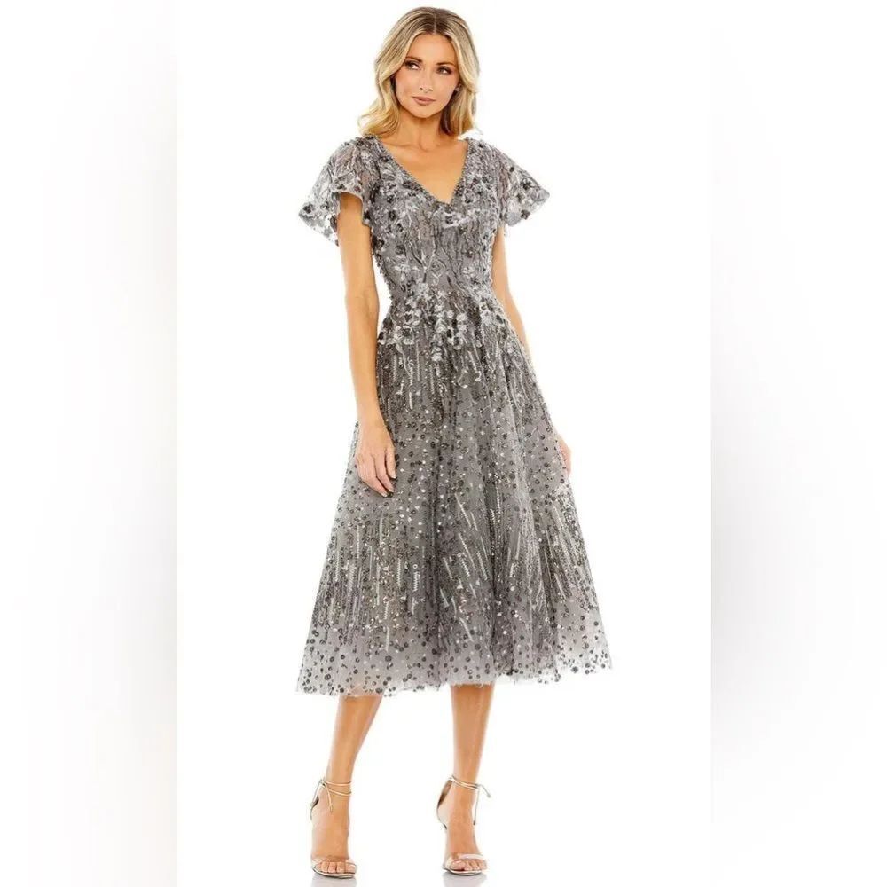 Mac Duggal 20392 - Embroidered Tea
Length Cocktail Dress/ size 6